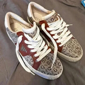 GUESS Womens 10 M Sneakers Casual Lace Up Brown Logo White Sole Worn Once